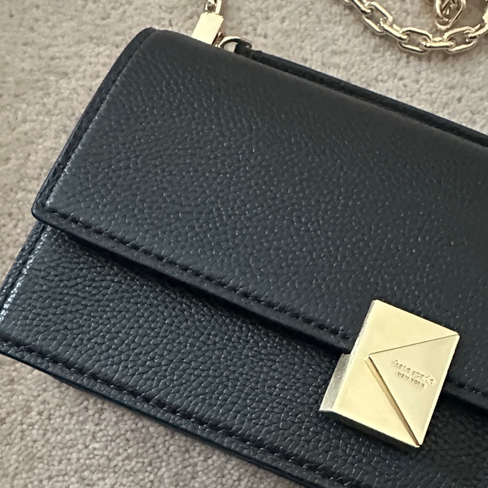 Kate Spade Black Crossbody with Gold Chain - Picture 4 of 8